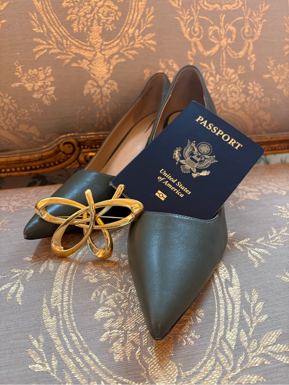 Ann Taylor Leather Heels Mila Pointed-Toe Pumps in Olive Green
